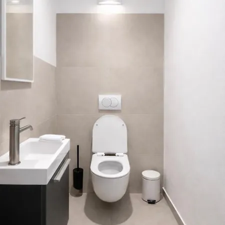Luxury With Large Terrace And Free Ev Charging Apartma